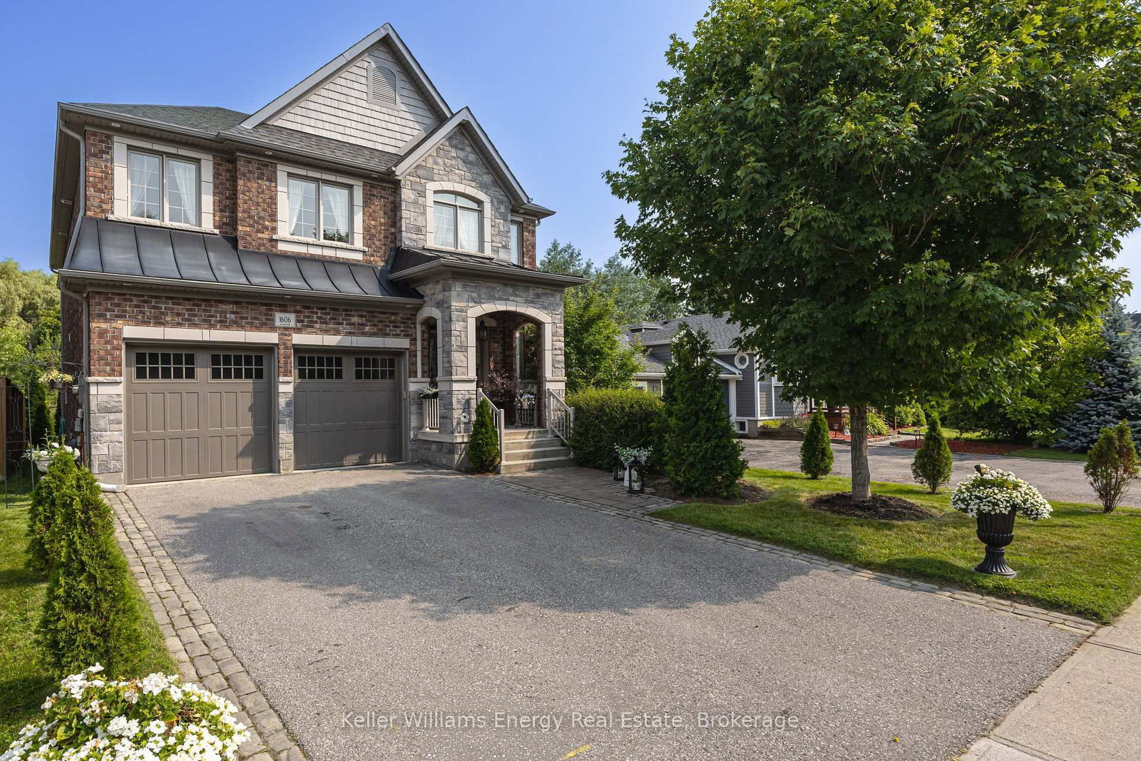1606 Nash Road • Clarington, ON photo 2