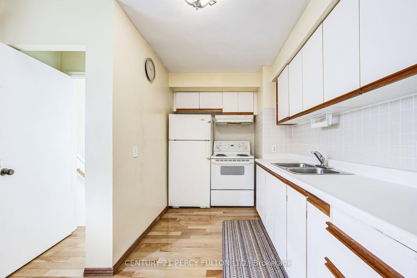23 Shier Drive • Toronto, ON photo 9