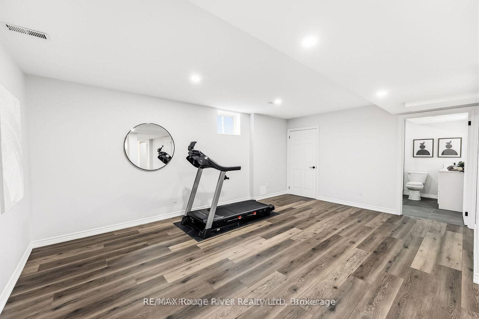 30 Hanover Court • Whitby, ON photo 39