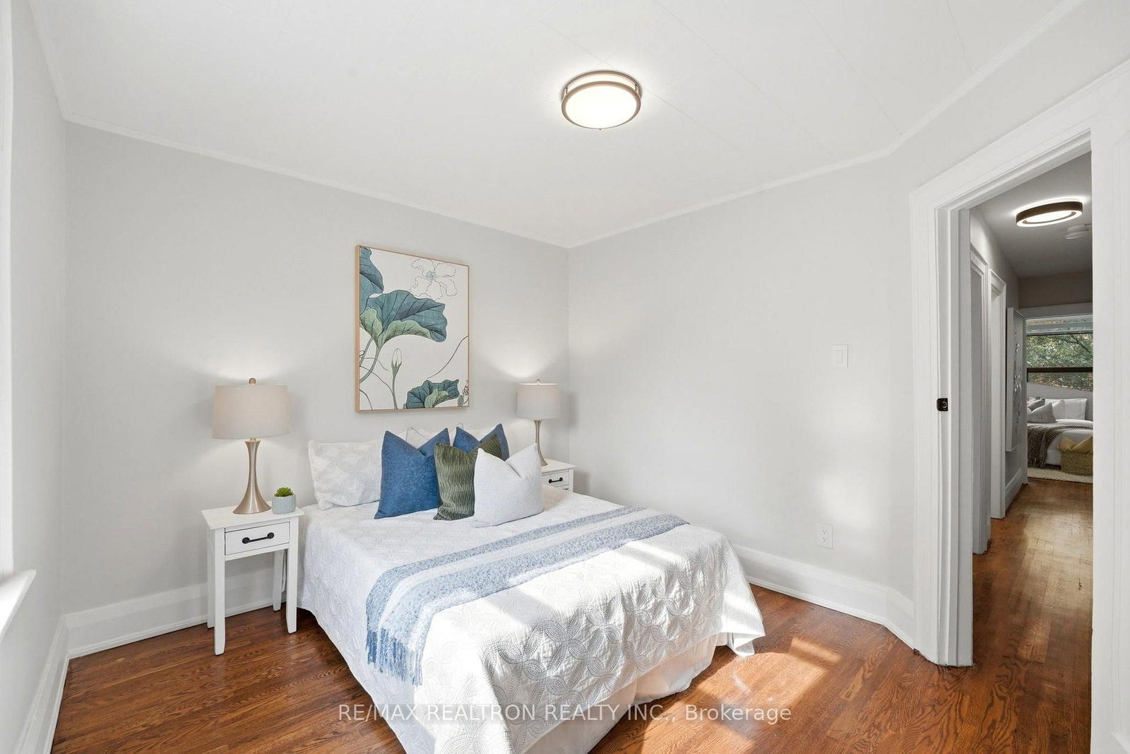 1056 Woodbine Avenue W • Toronto, ON photo 28