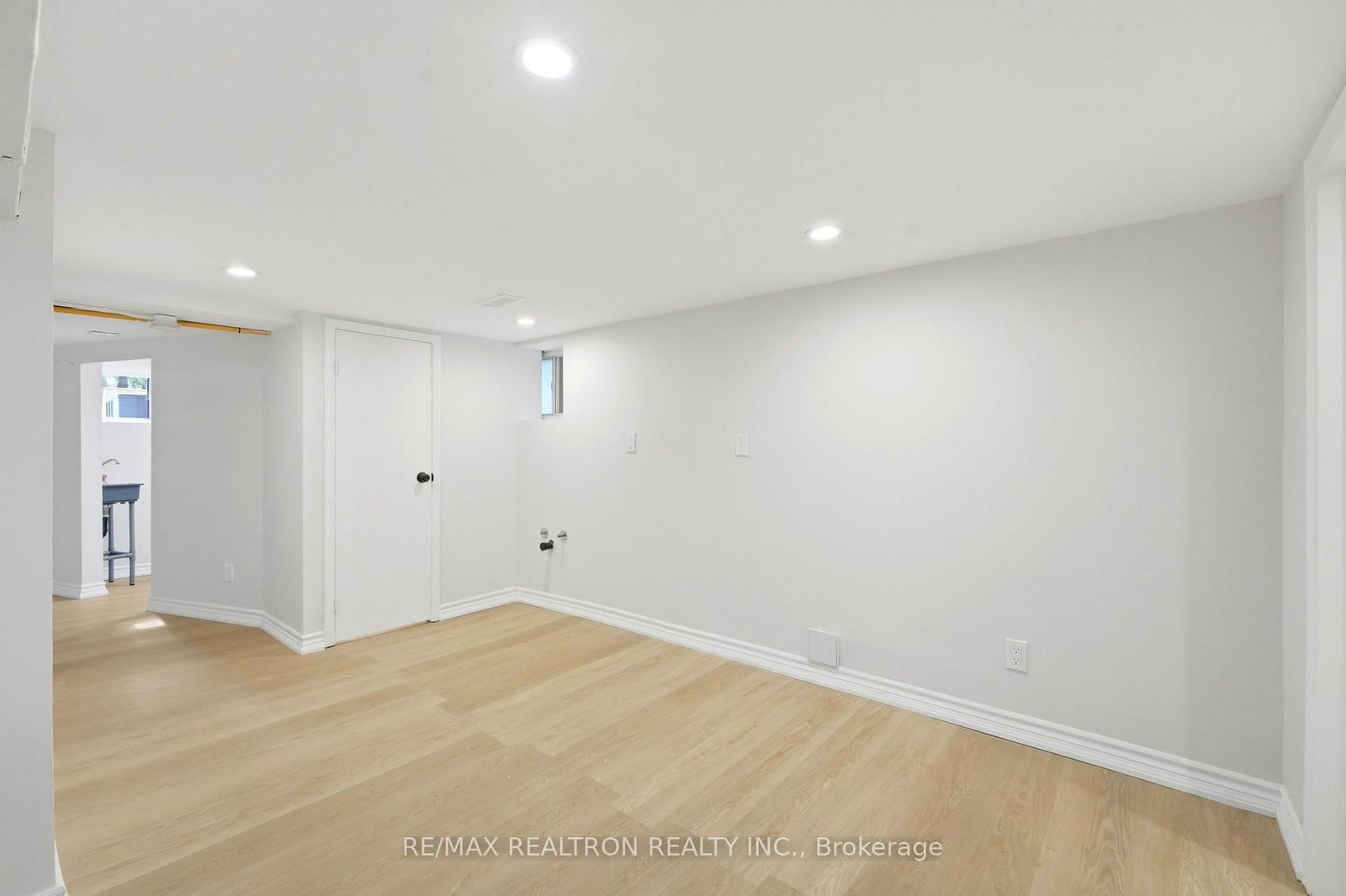 1056 Woodbine Avenue W • Toronto, ON photo 35