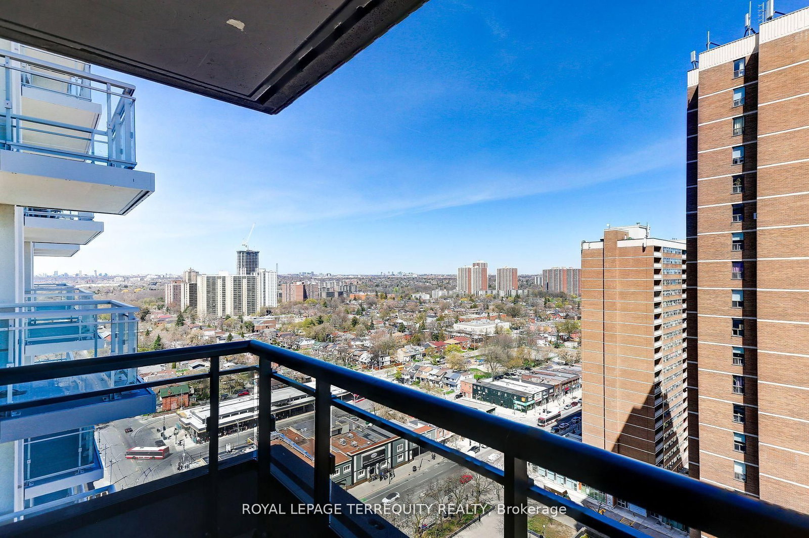 286 Main Street • #1906 • Toronto, ON photo 27