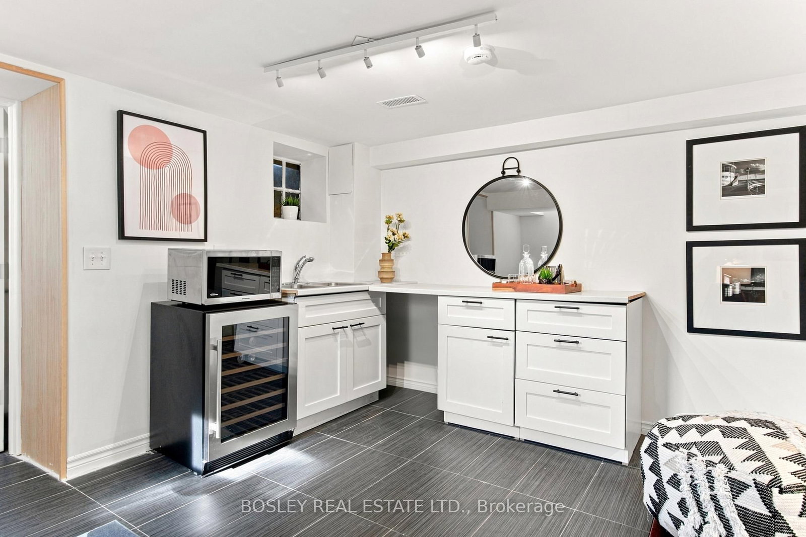 2 Sandford Avenue • Toronto, ON photo 34