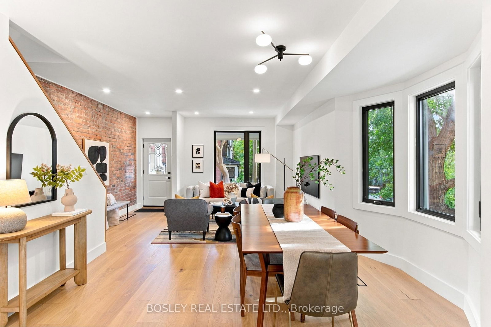 2 Sandford Avenue • Toronto, ON photo 8