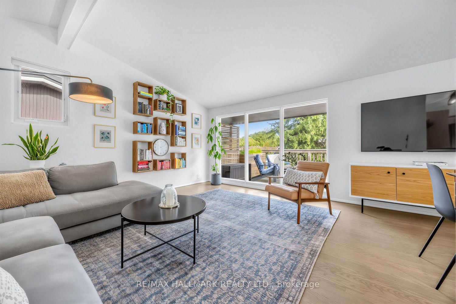 34 Dorcot Avenue • Toronto, ON photo 5