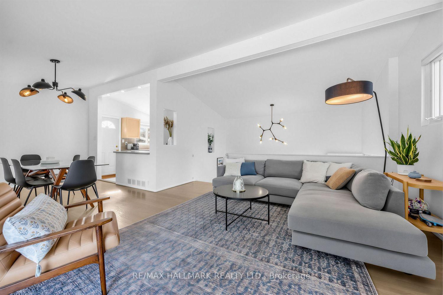 34 Dorcot Avenue • Toronto, ON photo 8