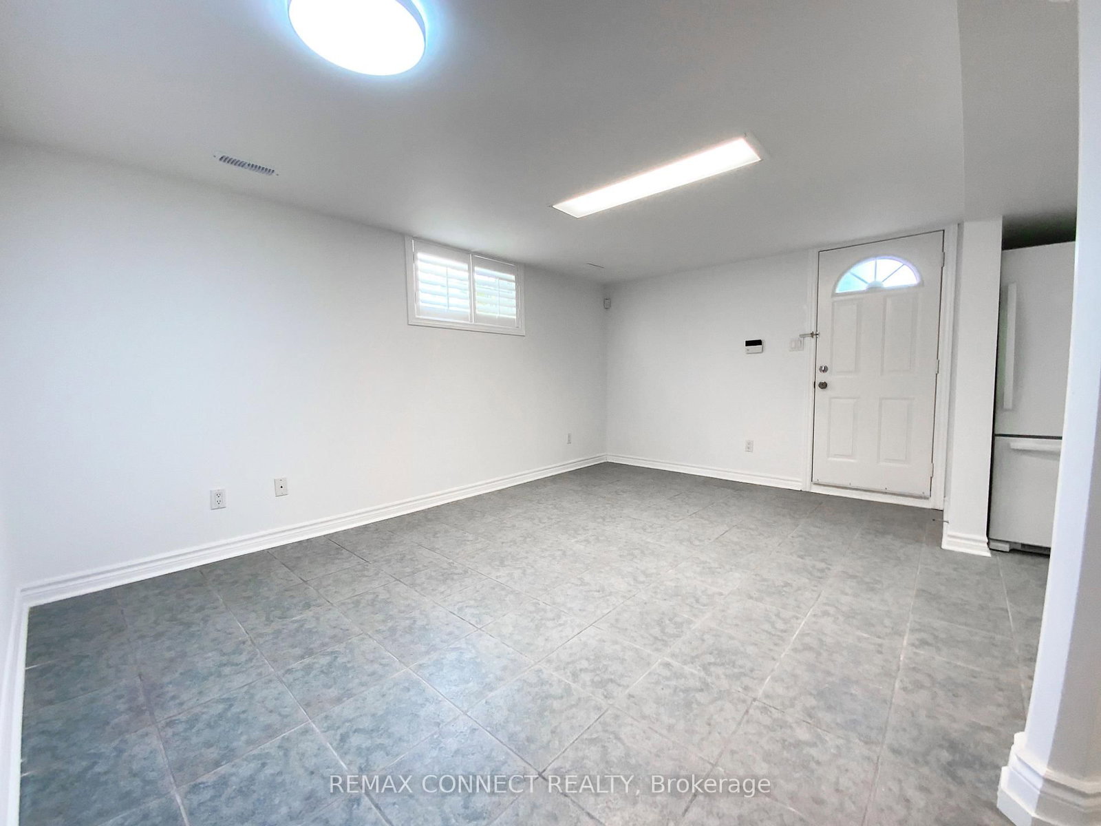 Bsmt - Bdrm A - 2 Kellyvale Road, Toronto 5