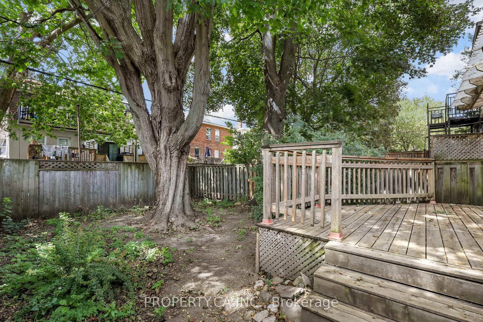 332 Woodfield Road • Toronto, ON photo 14
