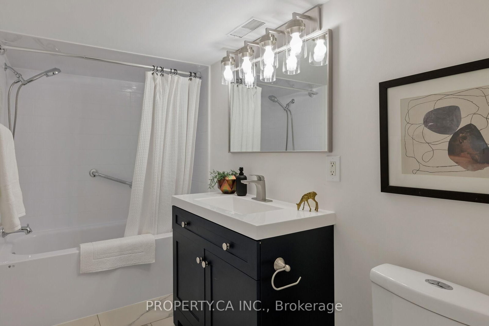 332 Woodfield Road • Toronto, ON photo 21