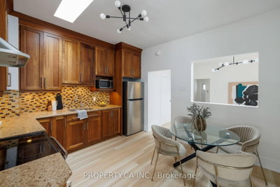 332 Woodfield Road • Toronto, ON photo 5