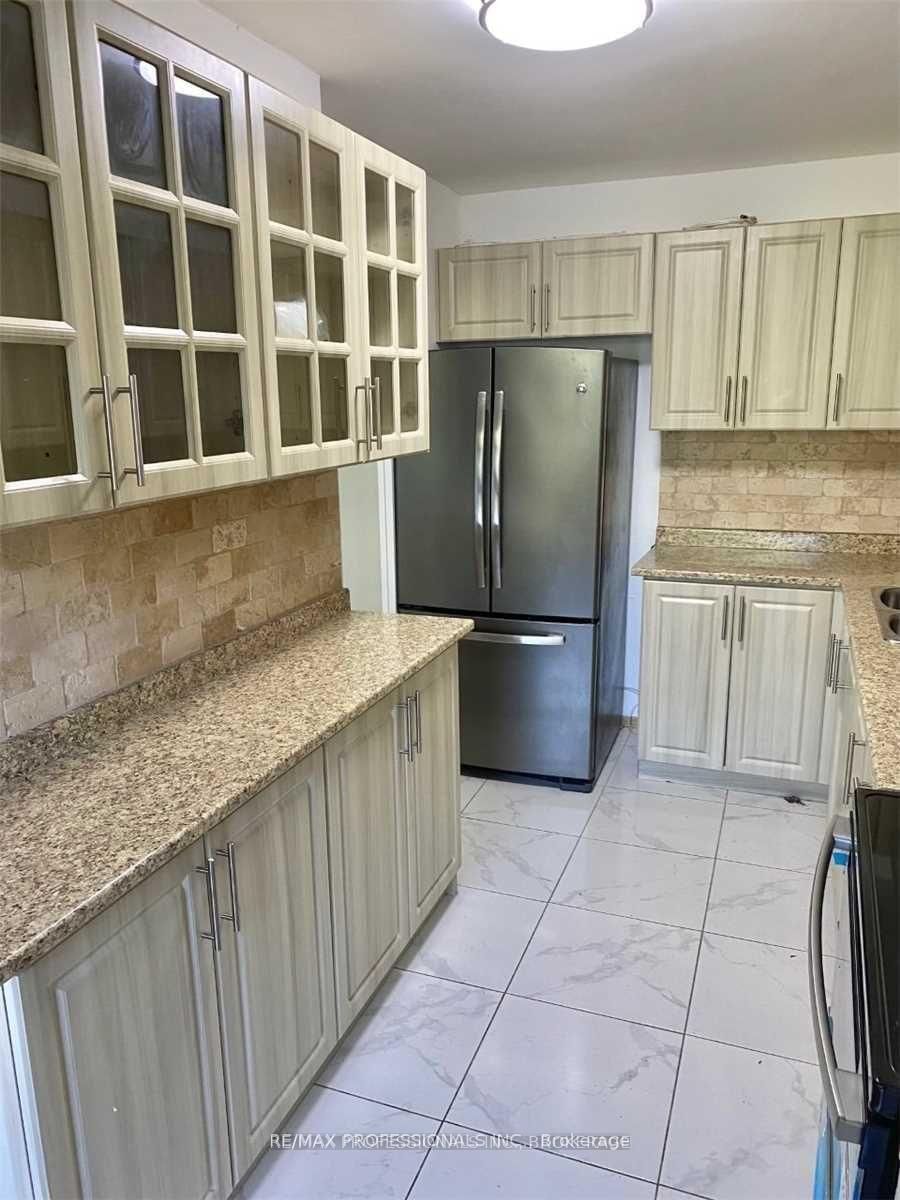 2245 Eglinton Avenue E • #310 • Toronto, ON photo 8