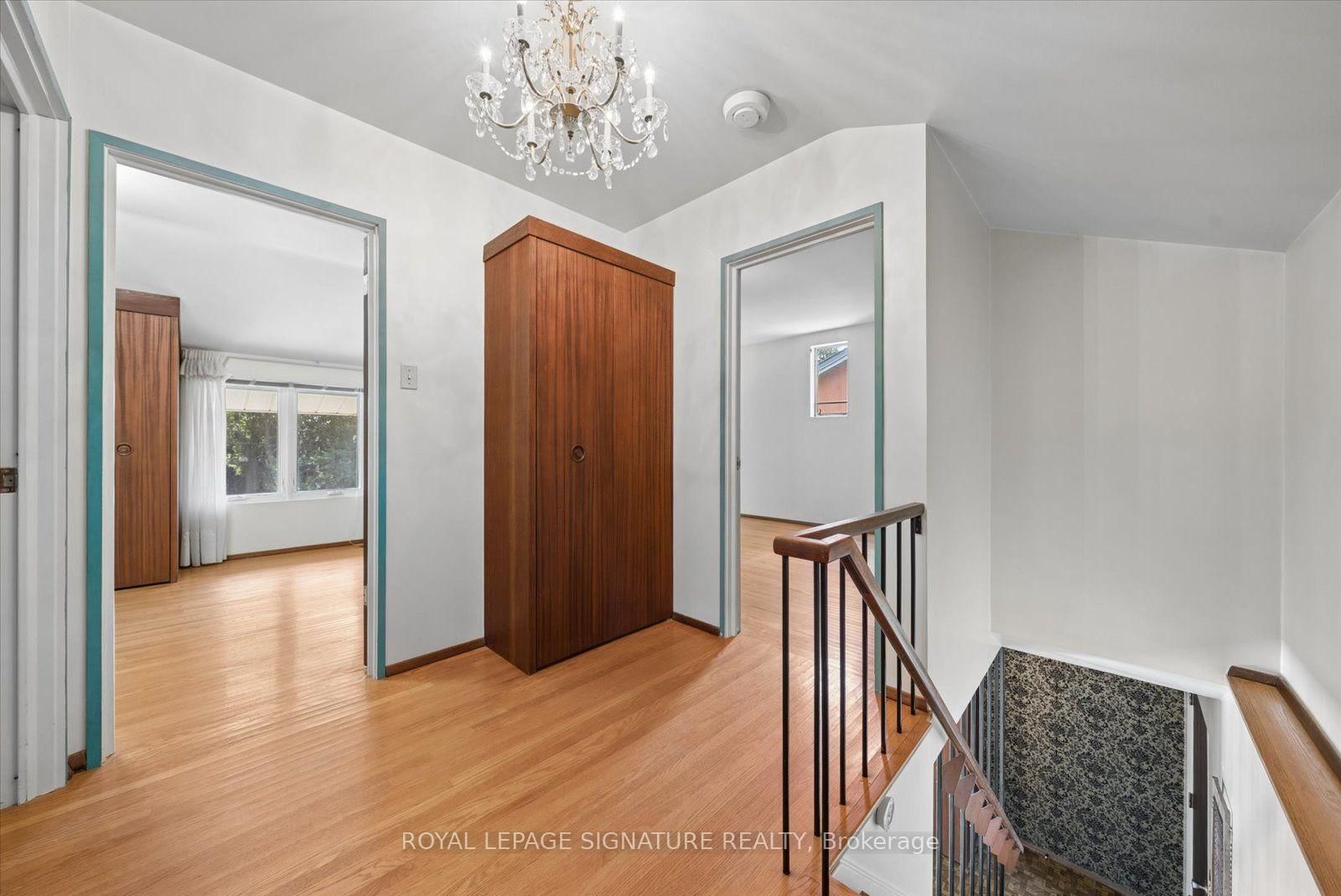 17 Lesterwood Crescent • Toronto, ON photo 18