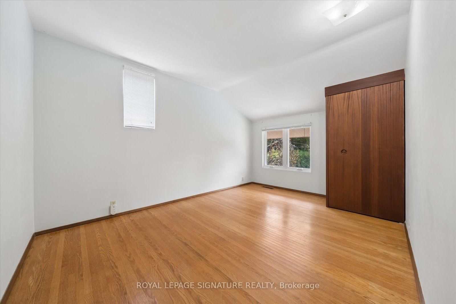 17 Lesterwood Crescent • Toronto, ON photo 26