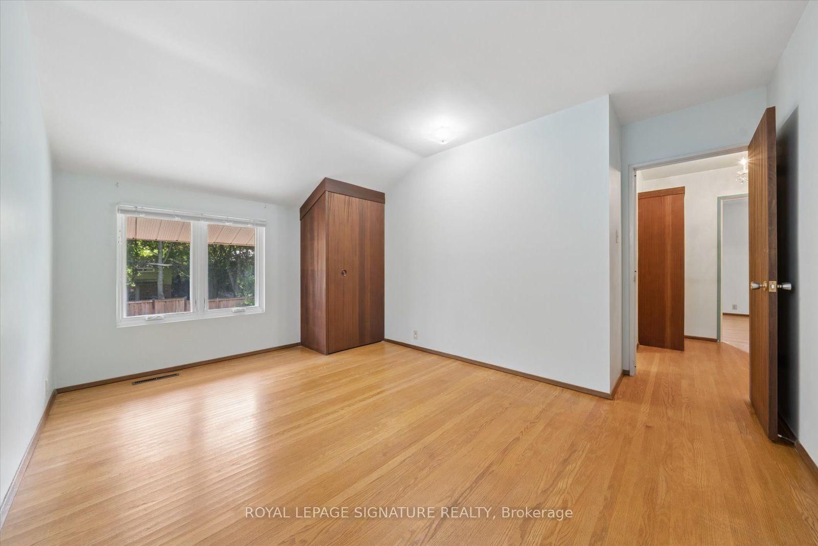 17 Lesterwood Crescent • Toronto, ON photo 27