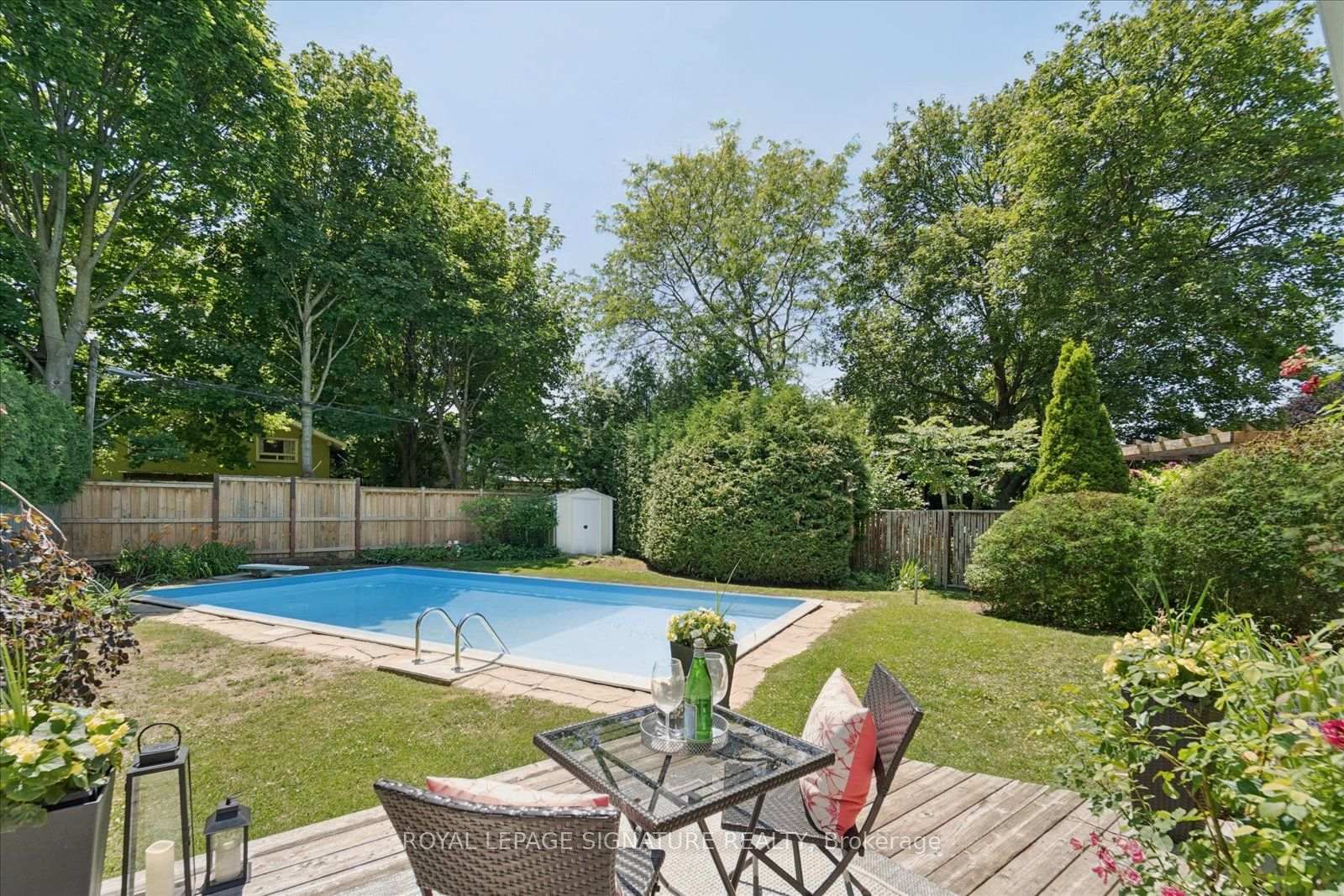 17 Lesterwood Crescent • Toronto, ON photo 35