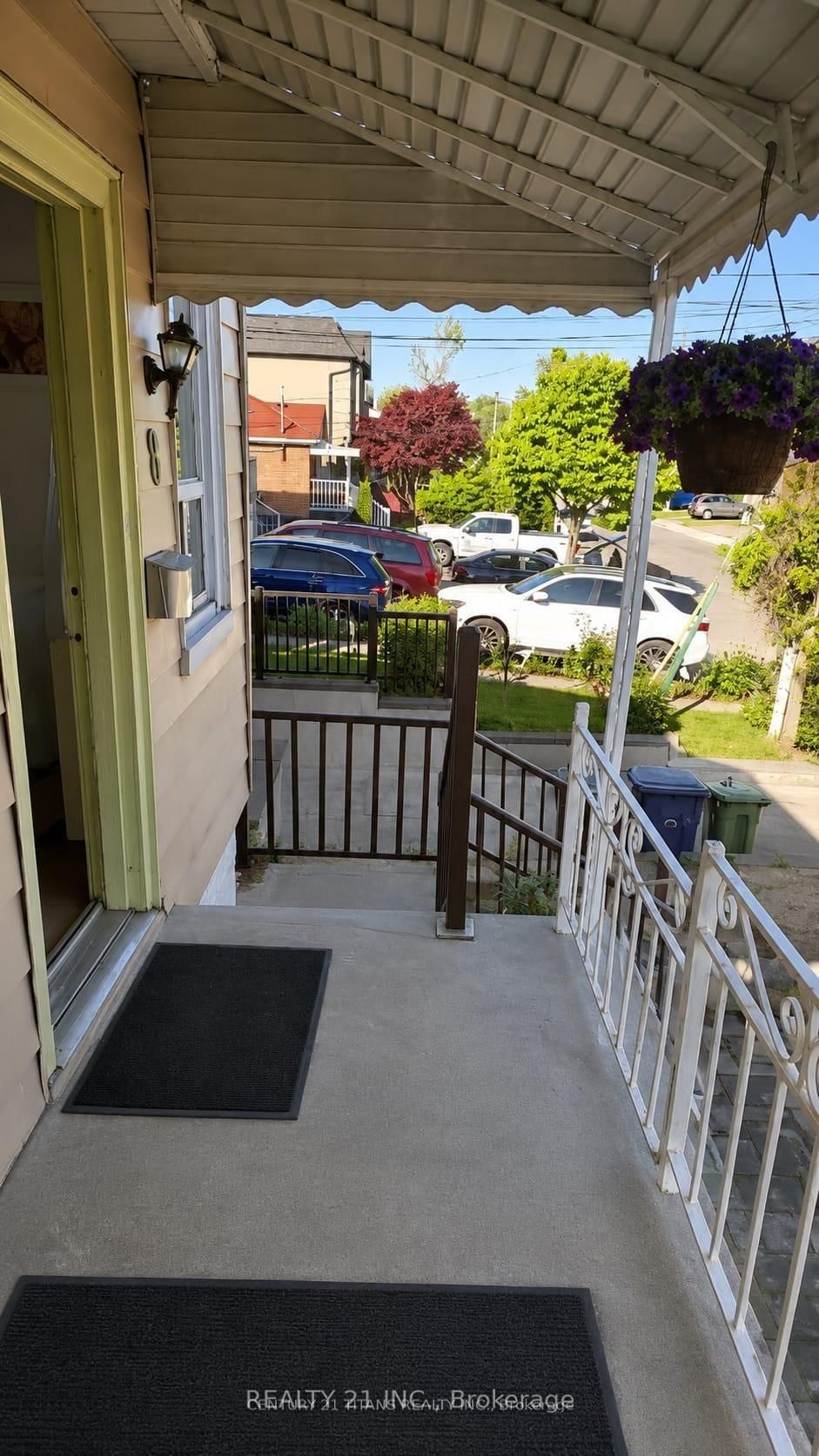 8 Mack Avenue • Toronto, ON photo 4