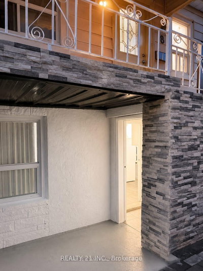 8 Mack Avenue • Toronto, ON photo 6