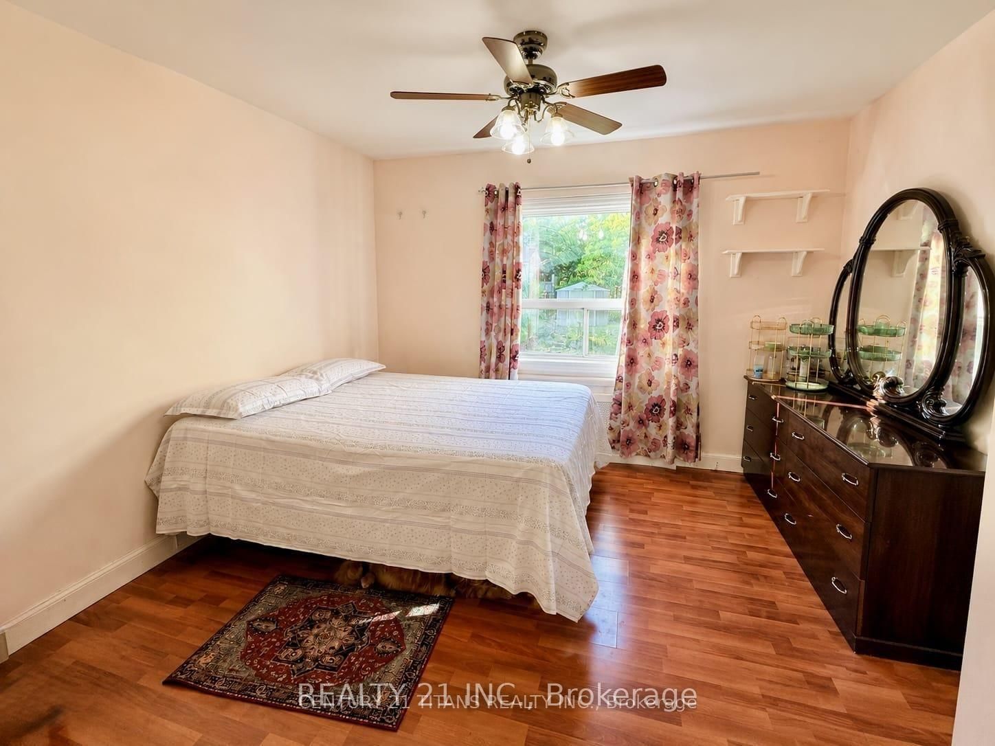 8 Mack Avenue • Toronto, ON photo 8