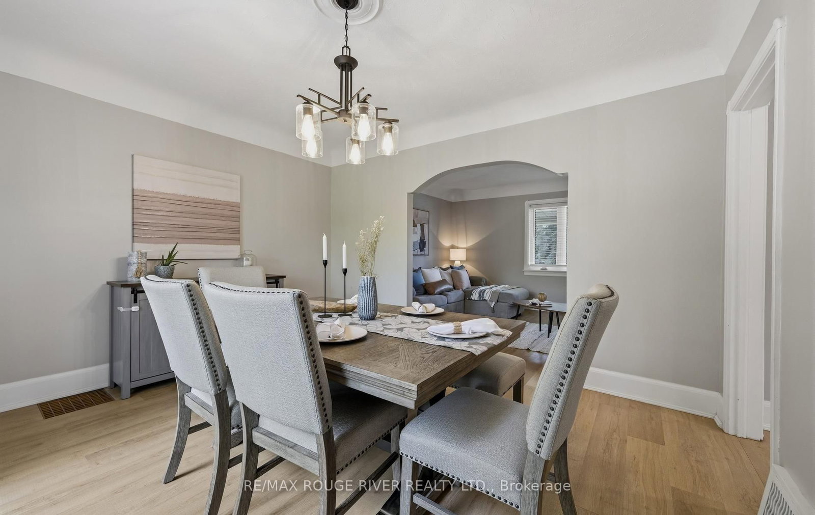 1576 Highway 2 Road • Clarington, ON photo 13