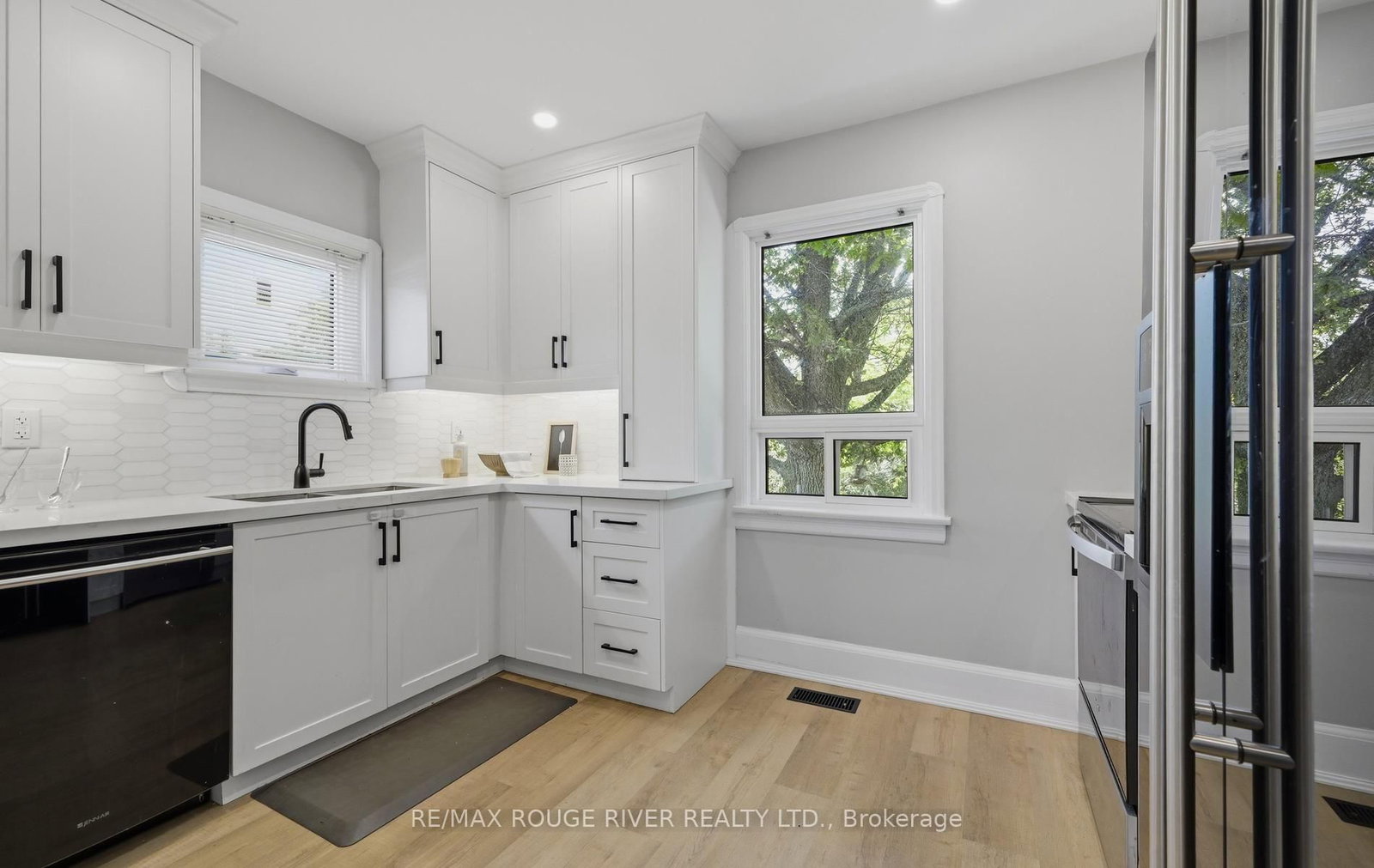 1576 Highway 2 Road • Clarington, ON photo 15