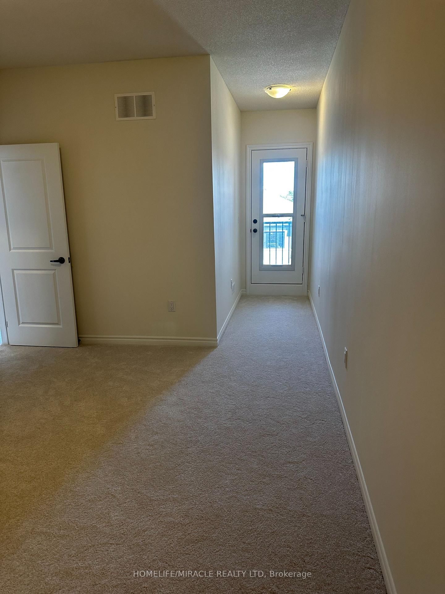 71 MCGOWAN Dr, Whitby, view 14