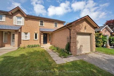 73 Humphrey Ajax,ON L1S 4Y8 — Photo 1