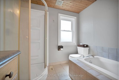 73 Humphrey Ajax,ON L1S 4Y8 — Photo 25