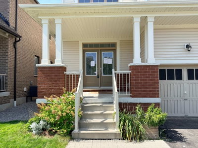 42 Arthur Mclaughlin Street • Clarington, ON photo 2