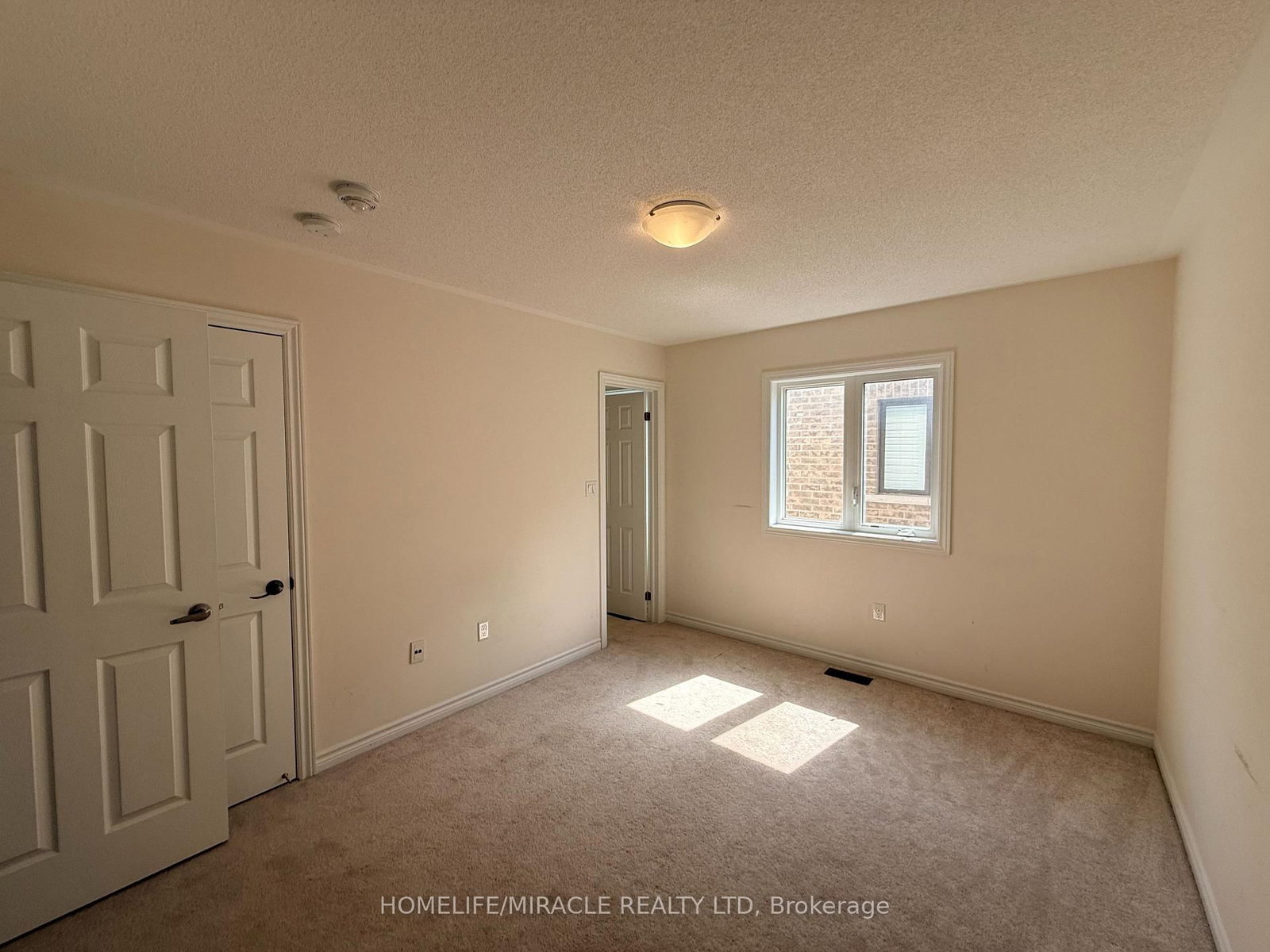 42 Arthur Mclaughlin Street • Clarington, ON photo 22