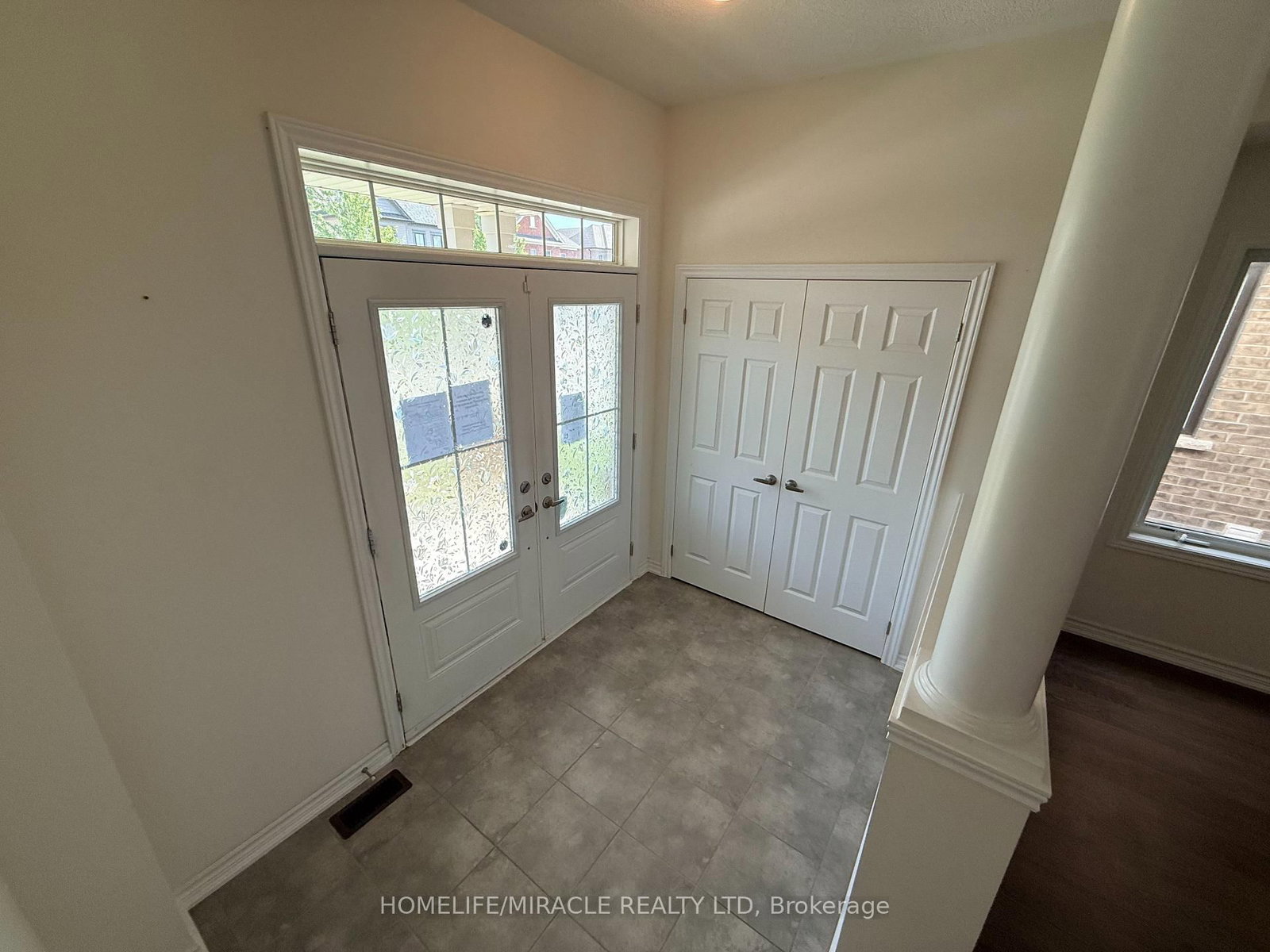 42 Arthur Mclaughlin Street • Clarington, ON photo 4