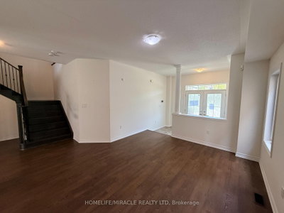 42 Arthur Mclaughlin Street • Clarington, ON photo 8