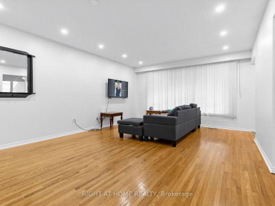 346 Lorindale Drive • Oshawa, ON photo 3