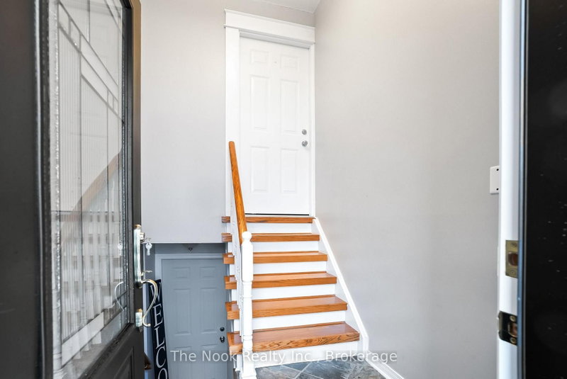 Main & Upper - 11 Jollow Drive