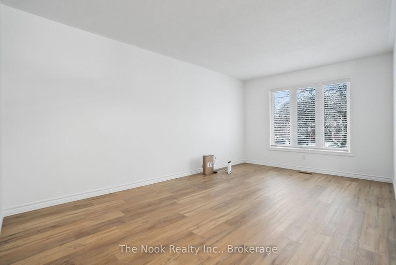 Main & Upper - 11 Jollow Drive
