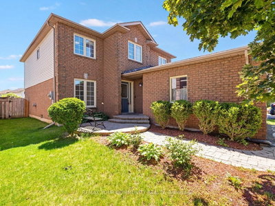 117 Apple Blossom Boulevard • Clarington, ON photo 2