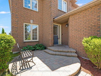 117 Apple Blossom Boulevard • Clarington, ON photo 3