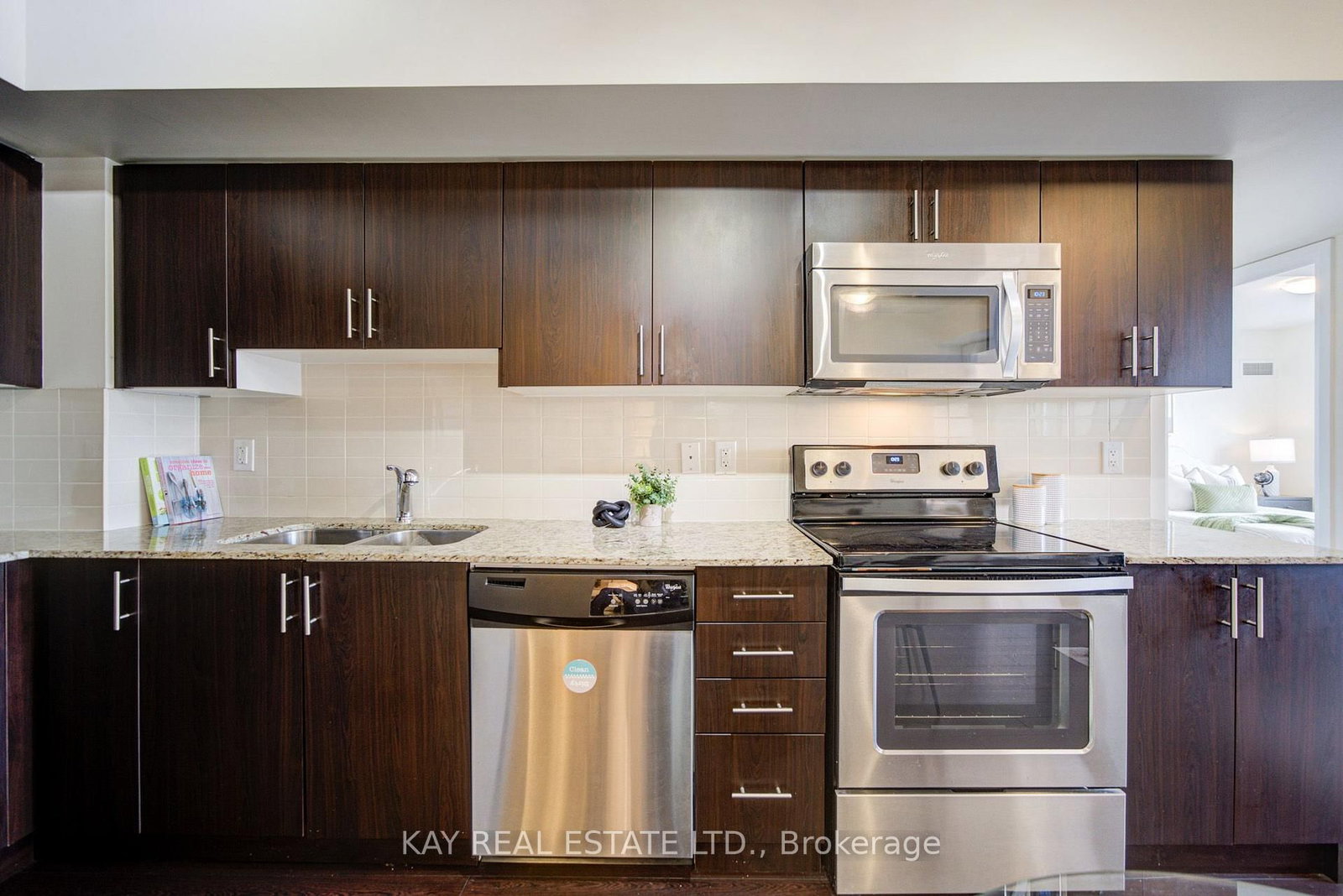 3520 Danforth Avenue • #612 • Toronto, ON photo 17