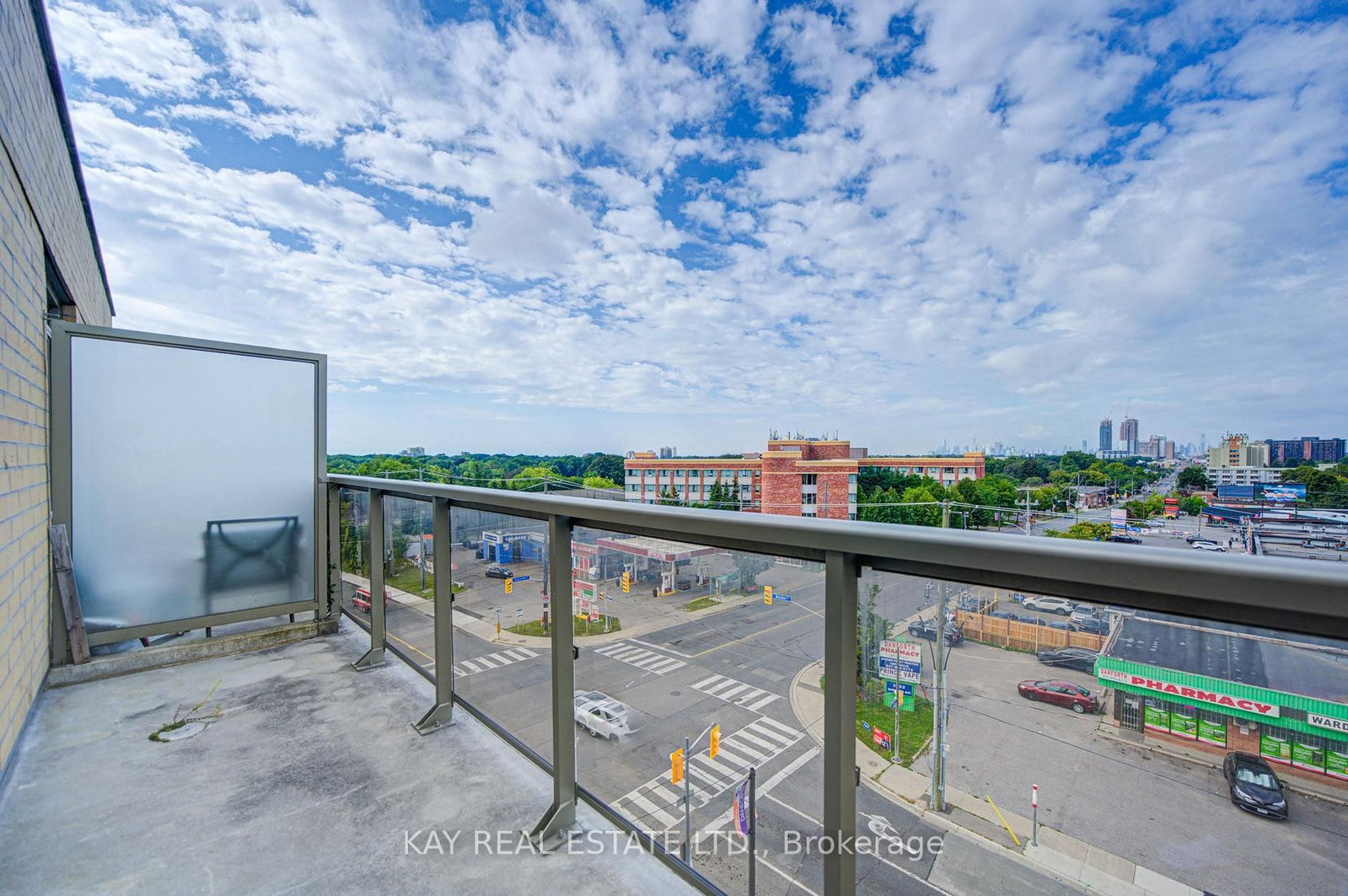 3520 Danforth Avenue • #612 • Toronto, ON photo 46