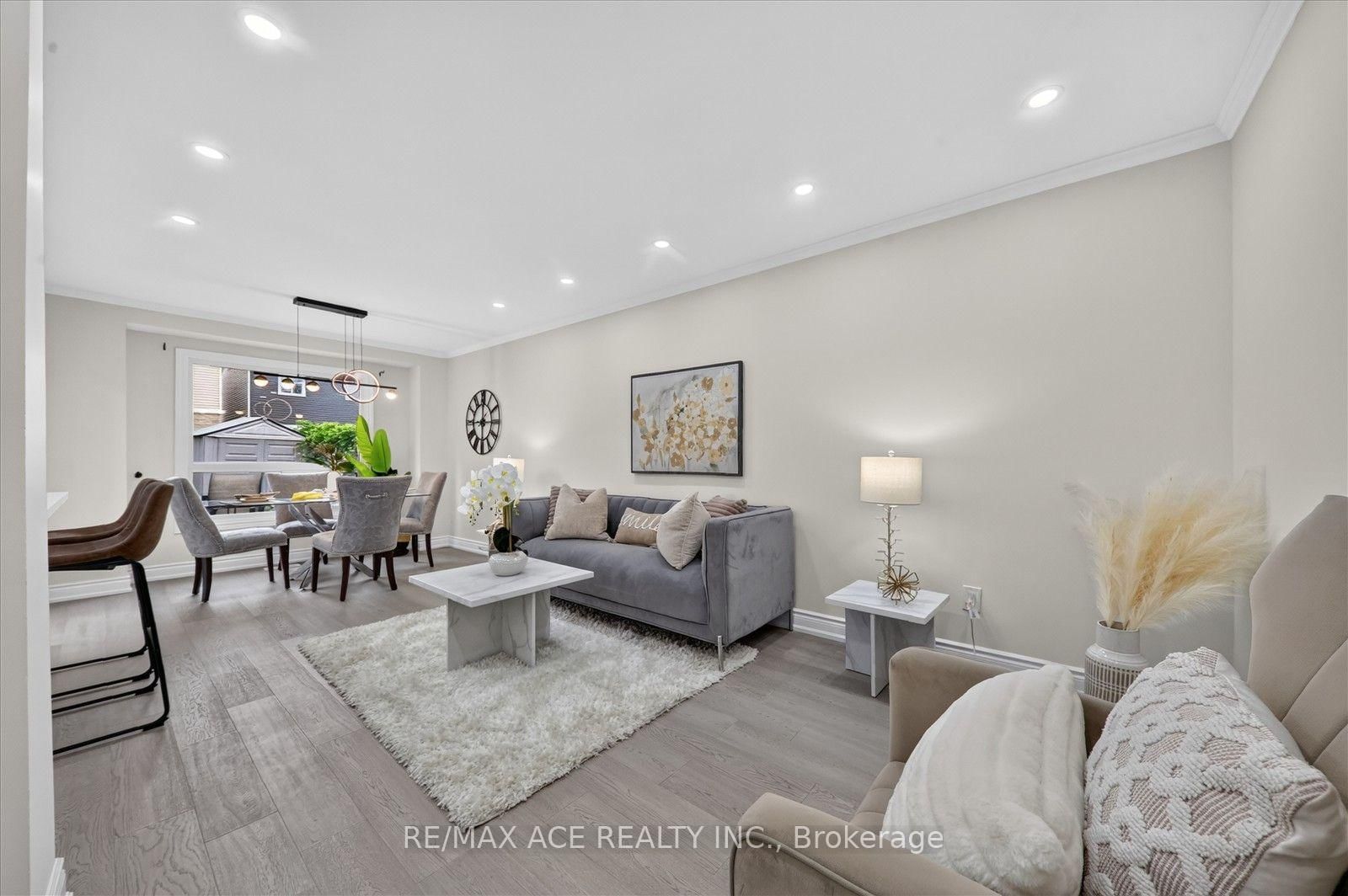 101 Greenfield Crescent • Whitby, ON photo 10