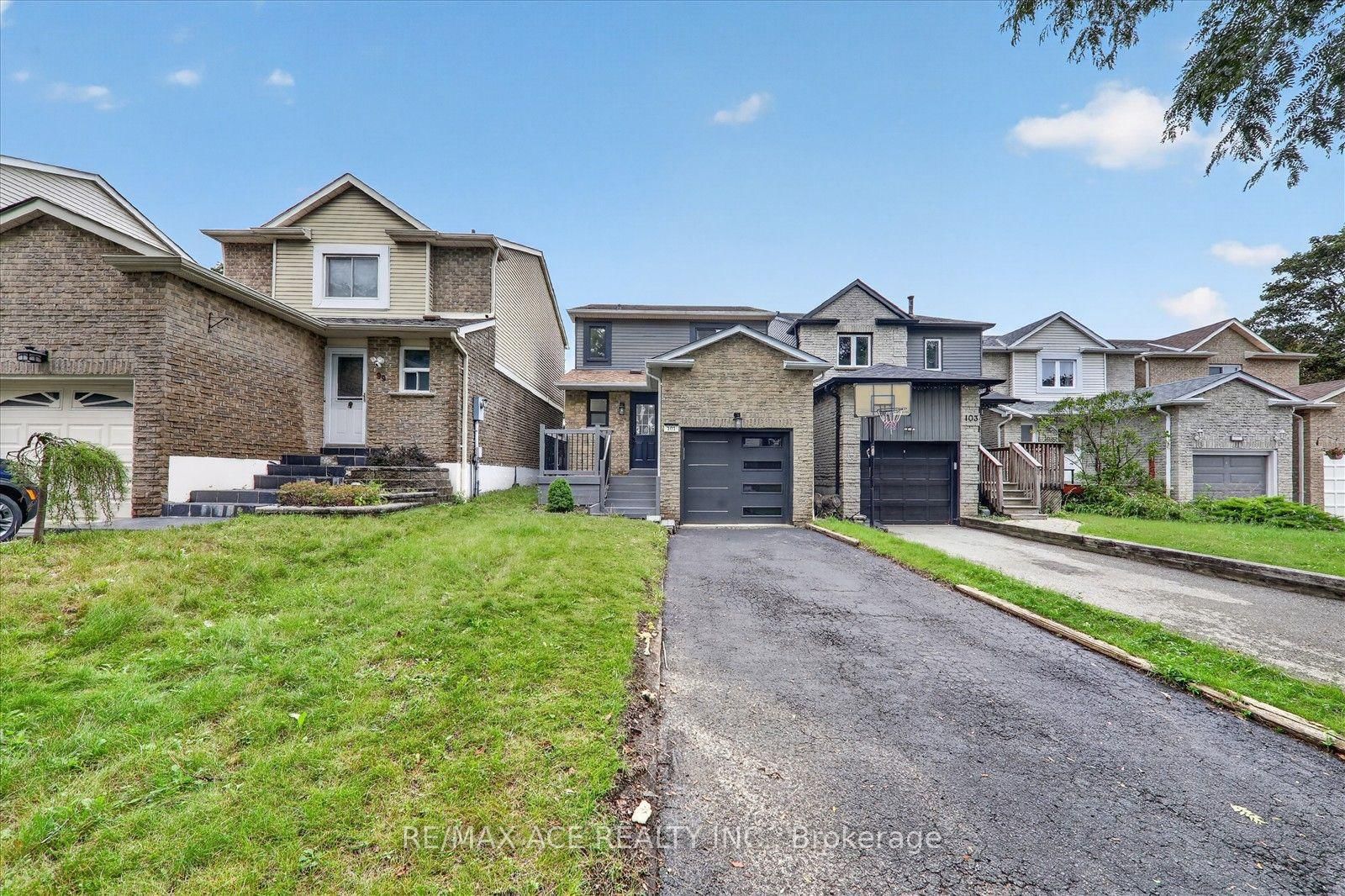 101 Greenfield Crescent • Whitby, ON photo 2