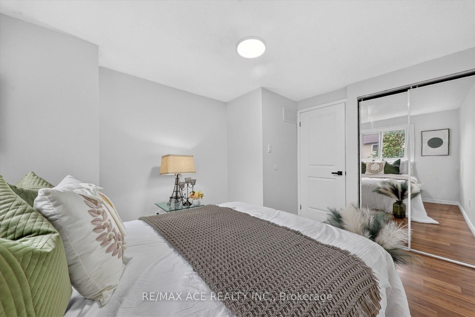 101 Greenfield Crescent • Whitby, ON photo 25