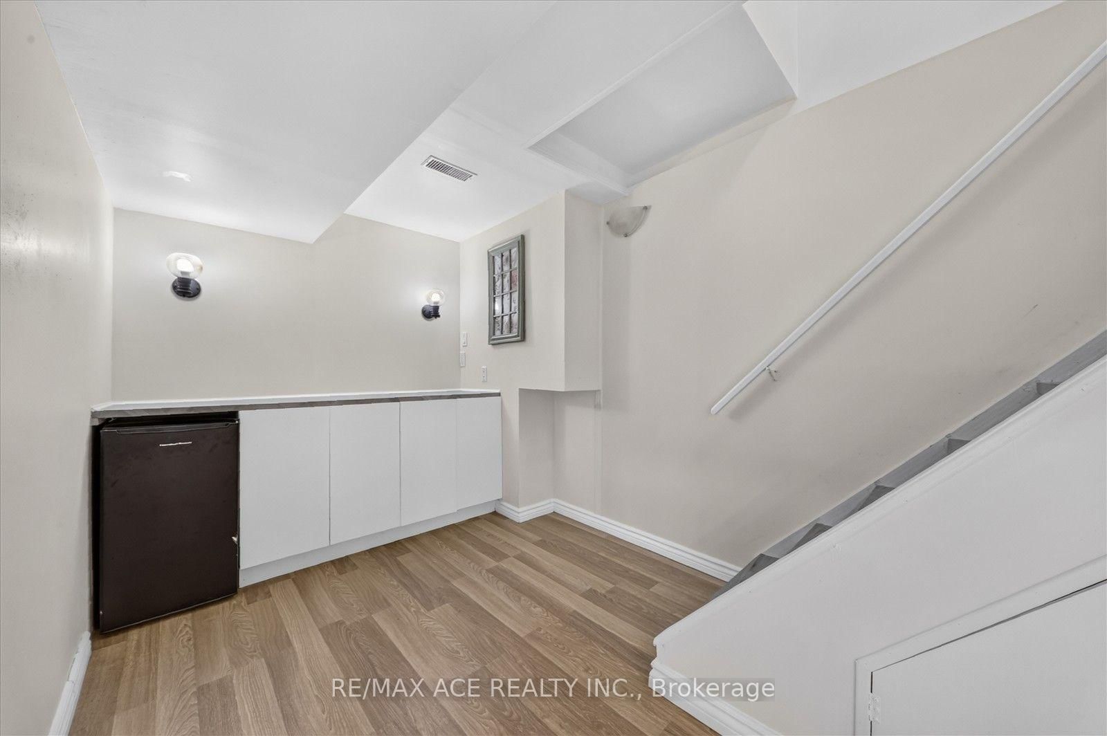 101 Greenfield Crescent • Whitby, ON photo 28
