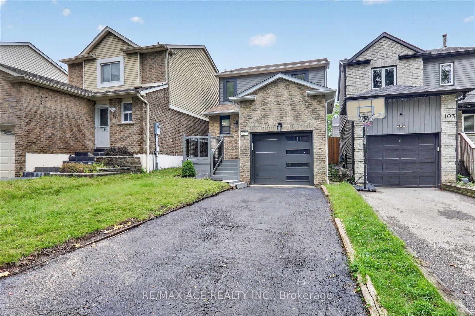 101 Greenfield Crescent • Whitby, ON photo 3