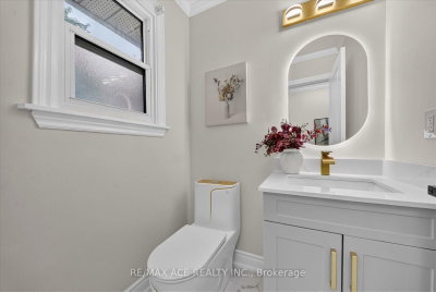 101 Greenfield Crescent • Whitby, ON photo 8