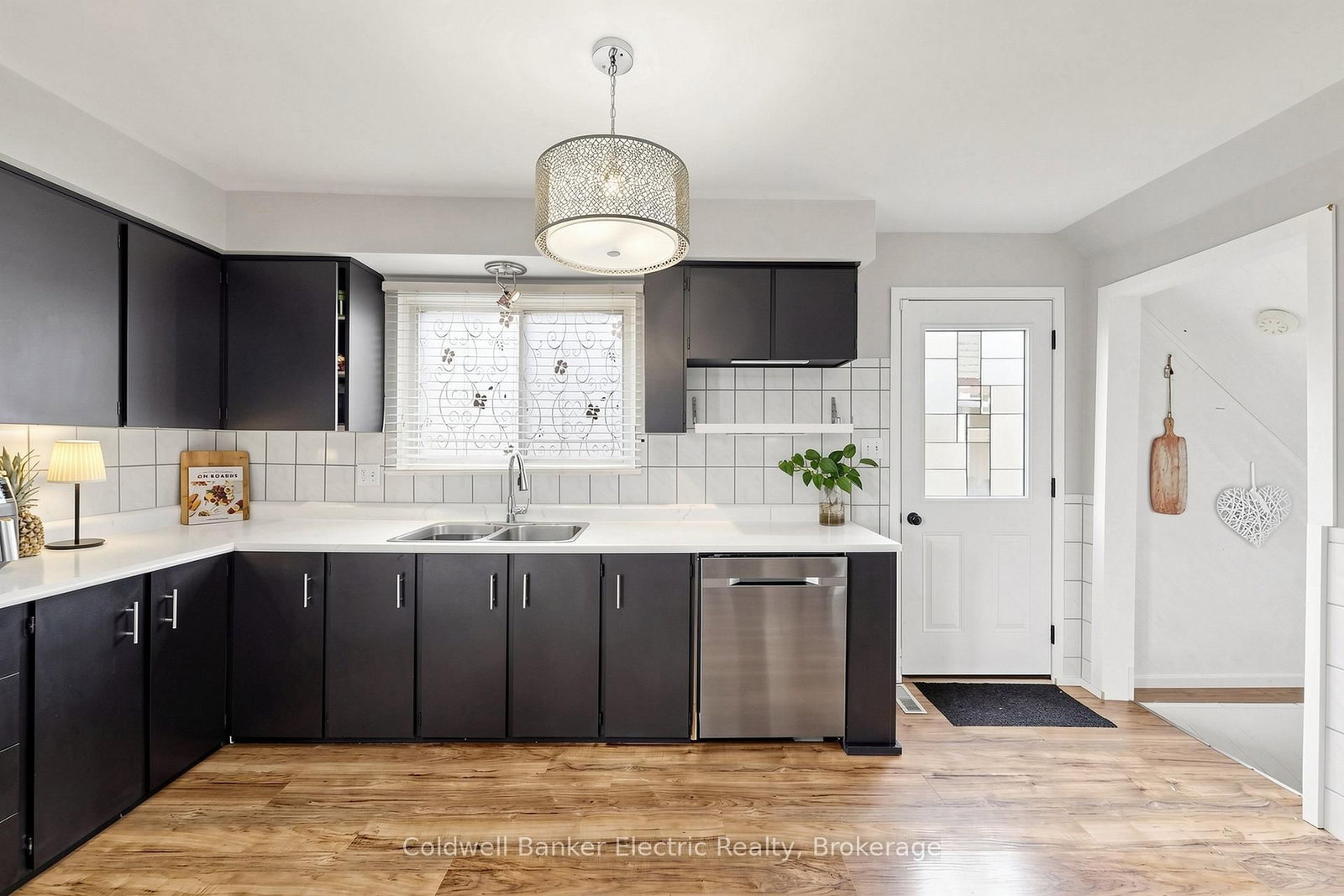 900 Southridge Street • Oshawa, ON photo 11