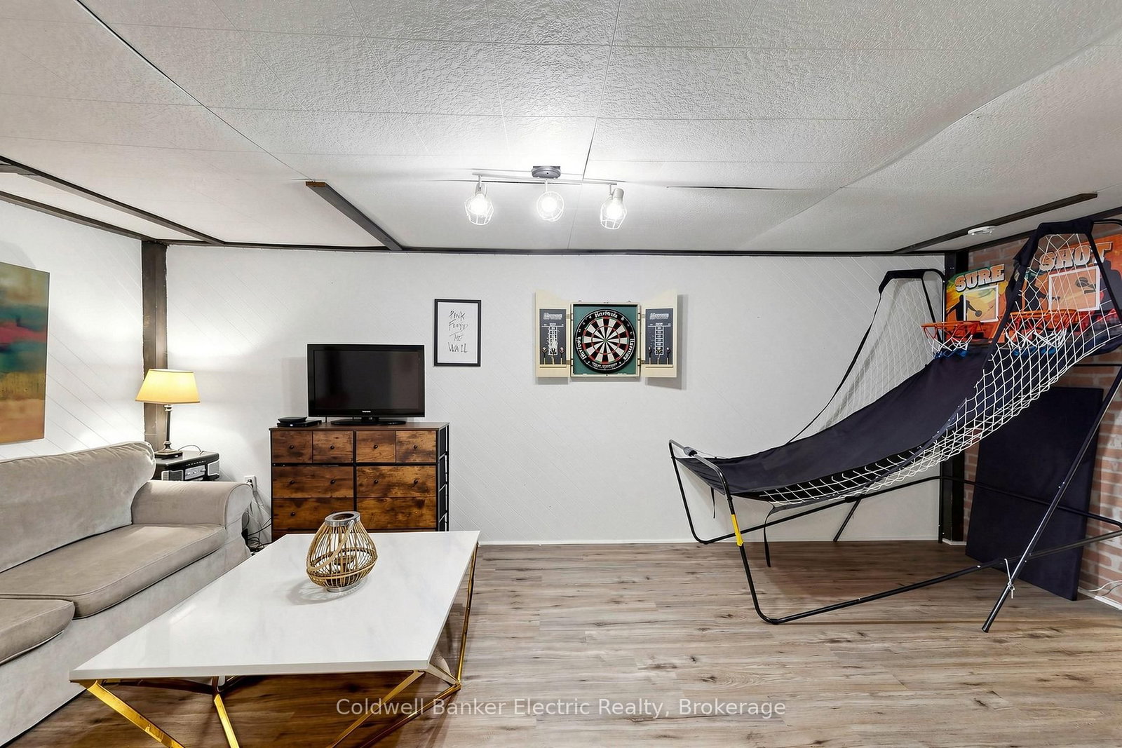 900 Southridge Street • Oshawa, ON photo 28