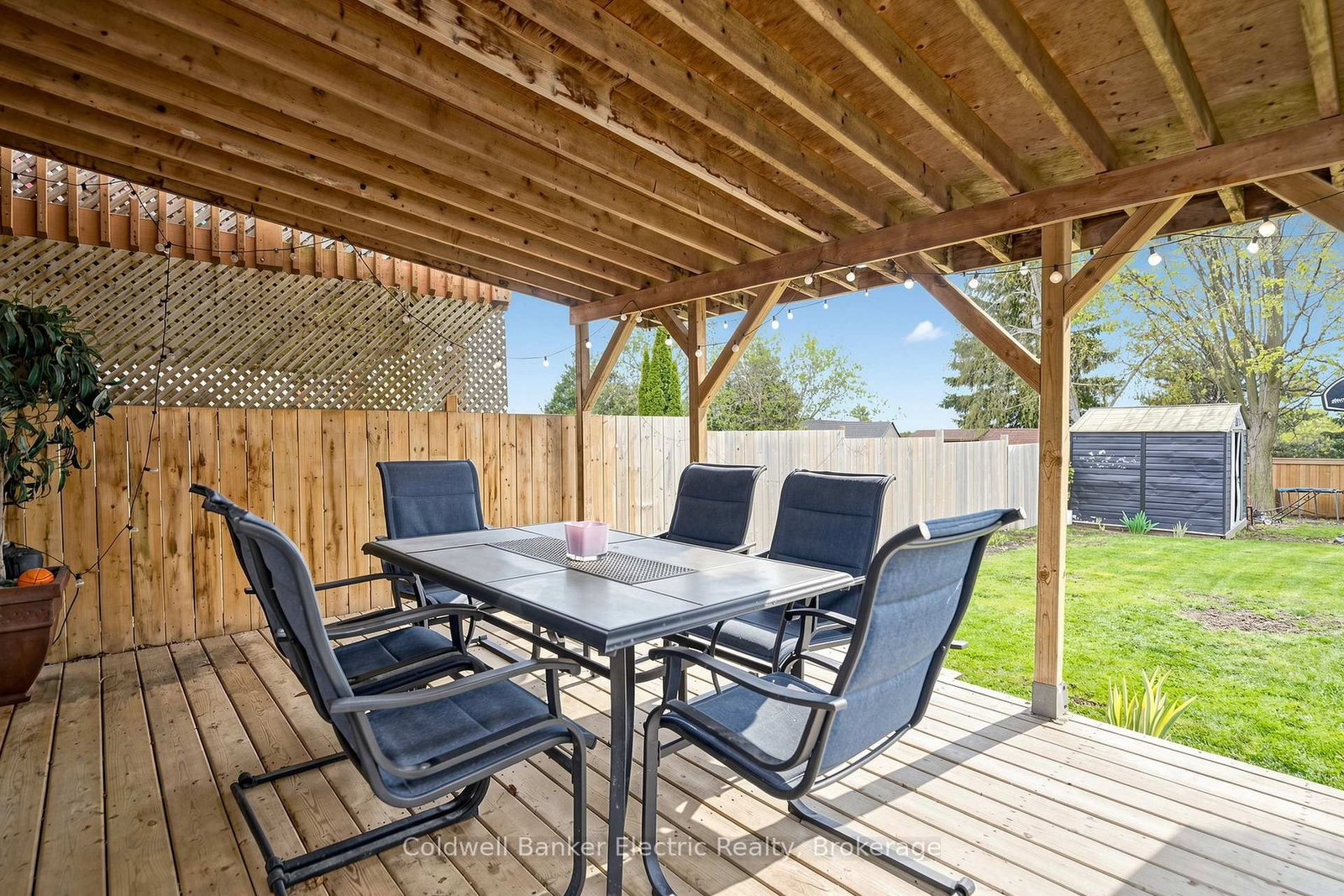 900 Southridge Street • Oshawa, ON photo 34