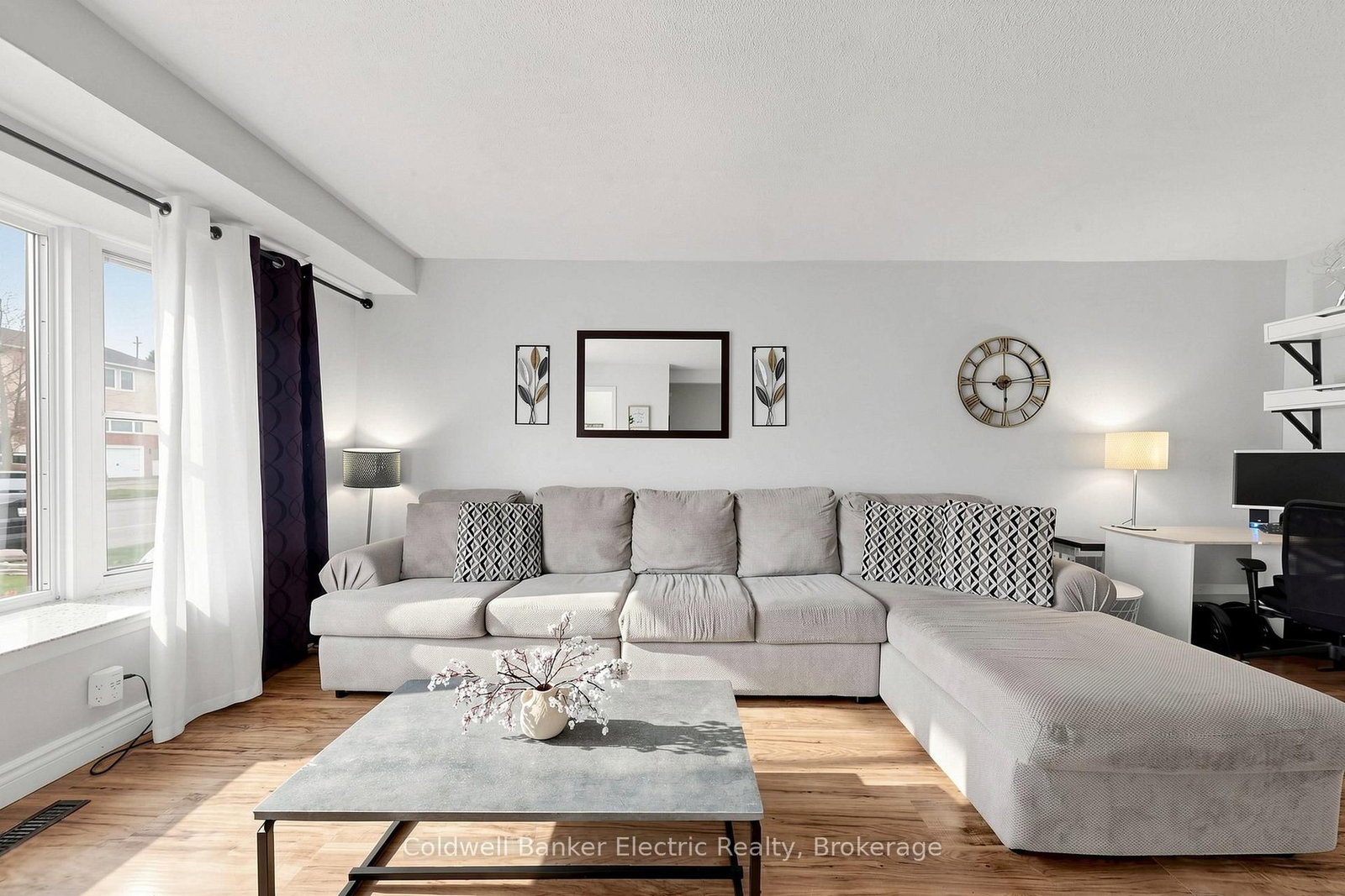 900 Southridge Street • Oshawa, ON photo 6