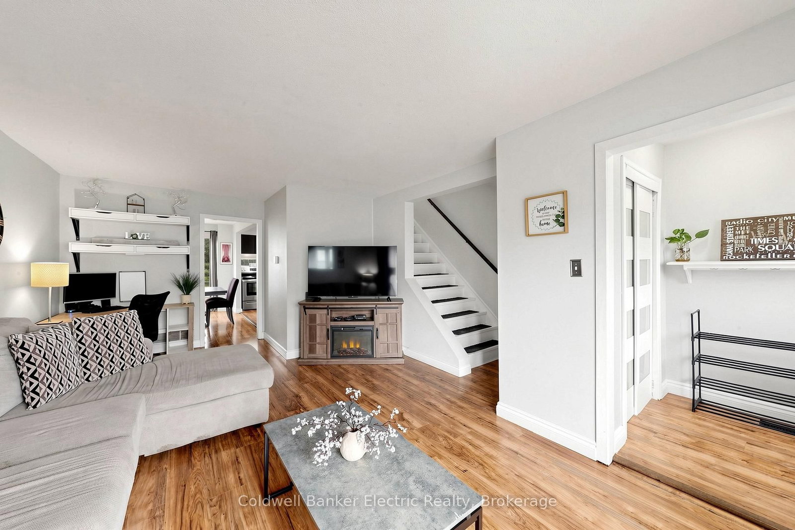 900 Southridge Street • Oshawa, ON photo 8