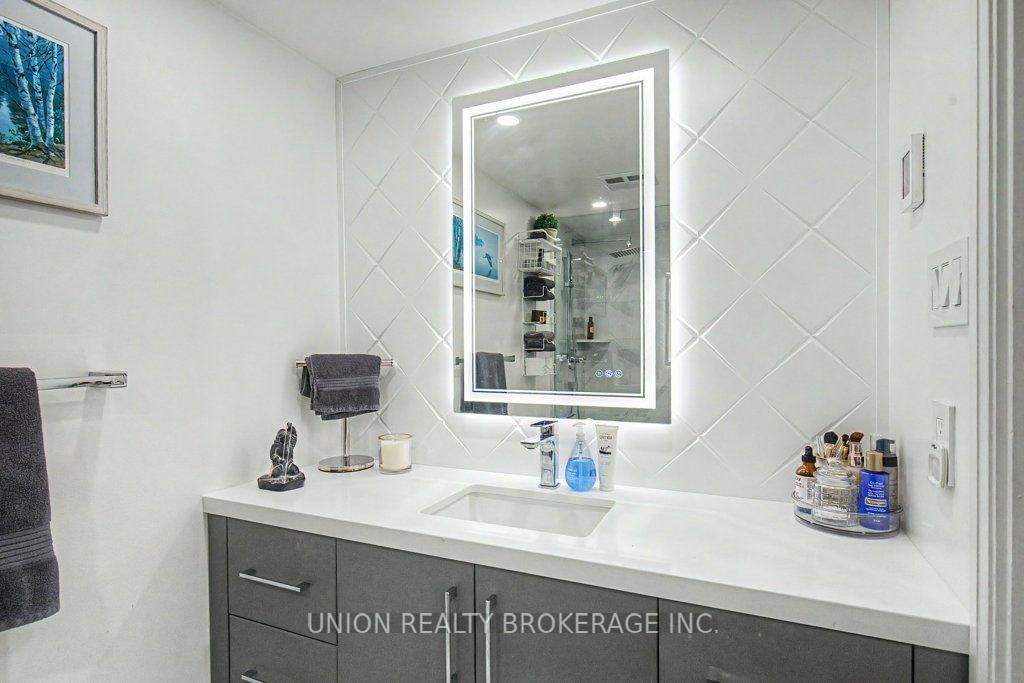 1093 Kingston Road • #905 • Toronto, ON photo 24